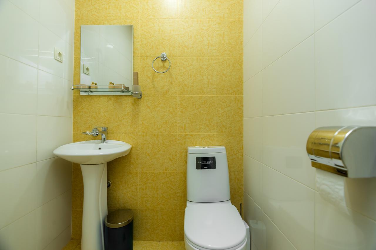 Big Family Guest House Tbilisi Bagian luar foto
