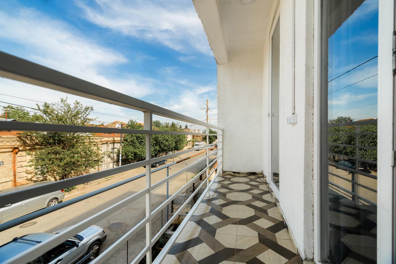 Big Family Guest House Tbilisi Bagian luar foto
