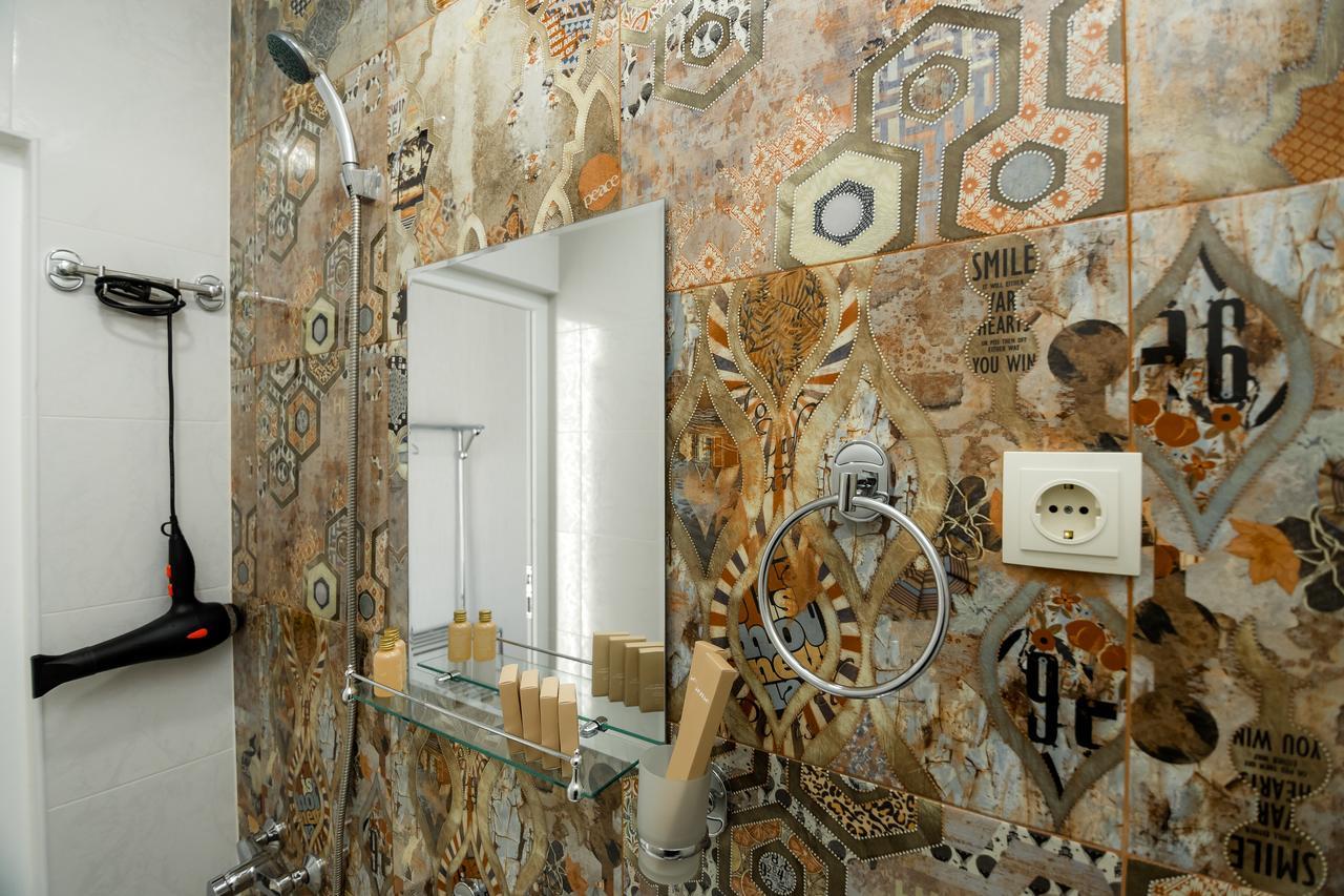 Big Family Guest House Tbilisi Bagian luar foto